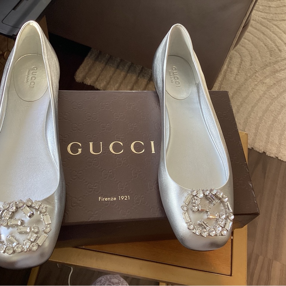 Gucci Silver Flats with Crystal Embellishments